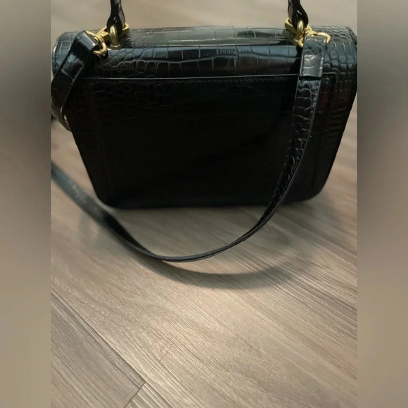 Black Faux black leather (crocodile style) with gold hardware crossbody purse - Picture 10 of 13